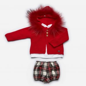 Conjunto tres piezas, chaqueta pelo rojo, camisa manga larga y culetin escoces