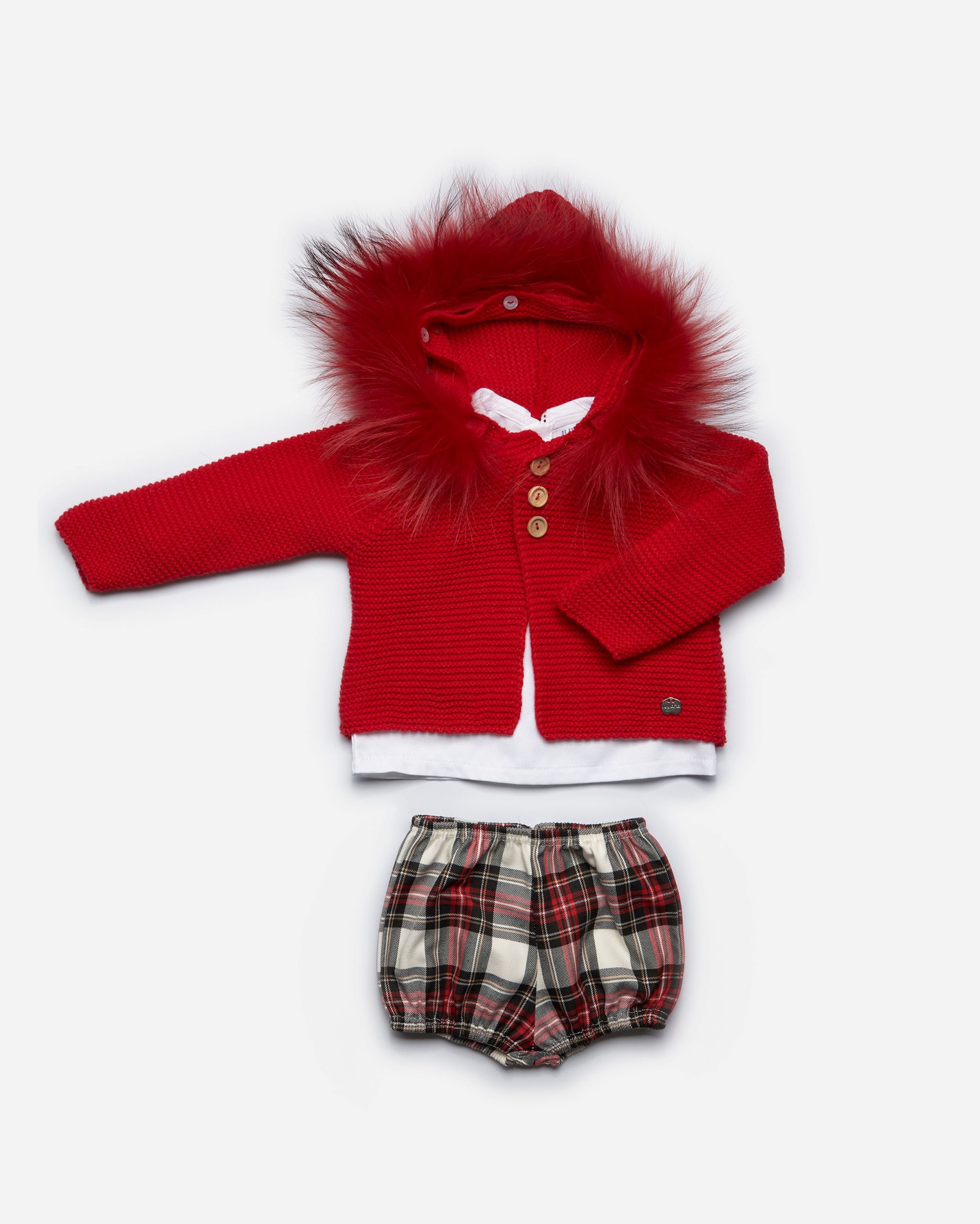 Conjunto tres piezas, chaqueta pelo rojo, camisa manga larga y culetin escoces