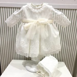 vestido de bautizo con culetin y capota